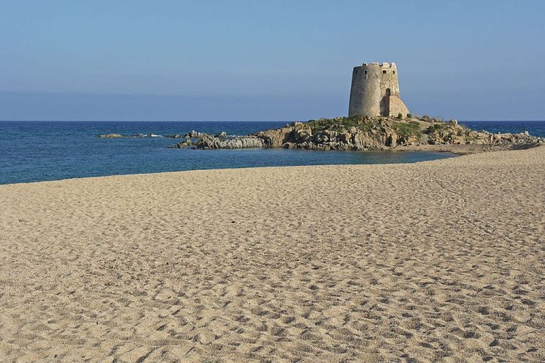 Torre di Bari spiaggia Ogliastra