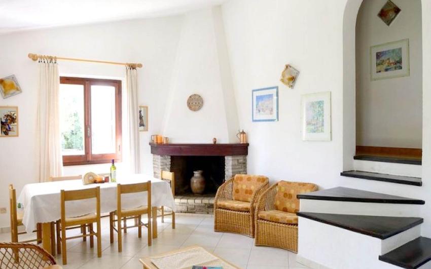 interno casa riservata a costa rei