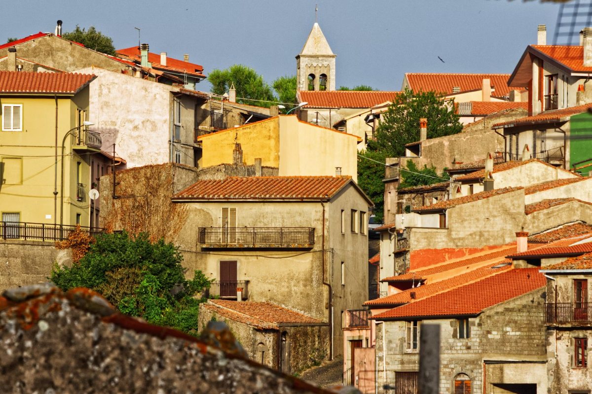 paese di santu lussurgiu sardegna