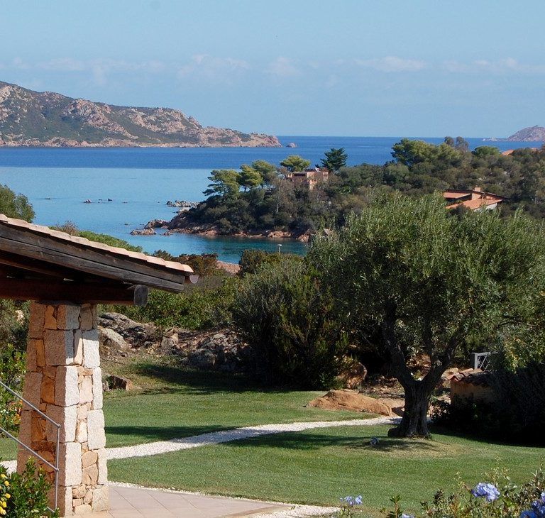 Book best price vacation rentals for your holidays in Sardinia