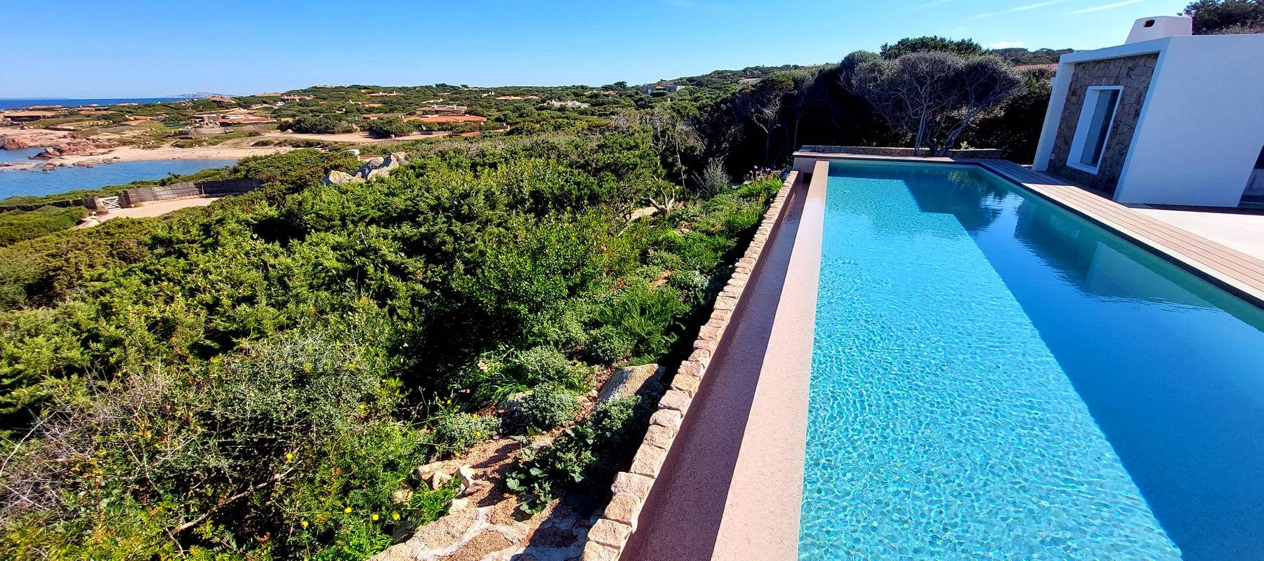 Rent the Best Exclusive Villas with Private Pool in Sardinia